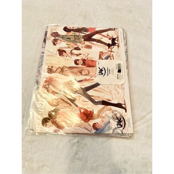 IZAK set of three illustrated fashion folders ￼ - Picture 3 of 4